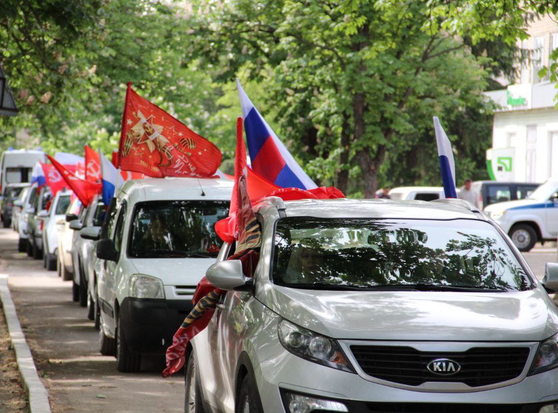 автопробег по улицам Чаплынки.