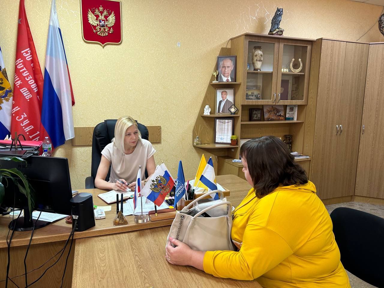 В Чаплынском муниципальном округе провели прием граждан по личным вопросам.