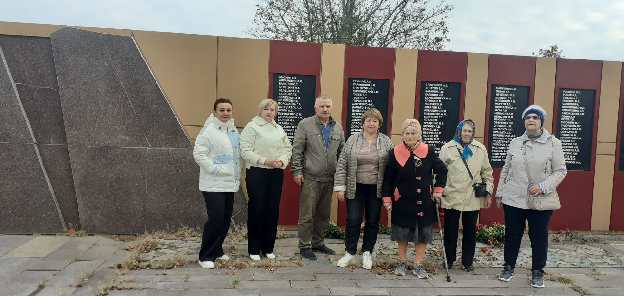 В пгт. Аскания-Нова отметили День освобождения поселка от фашистских захватчиков.