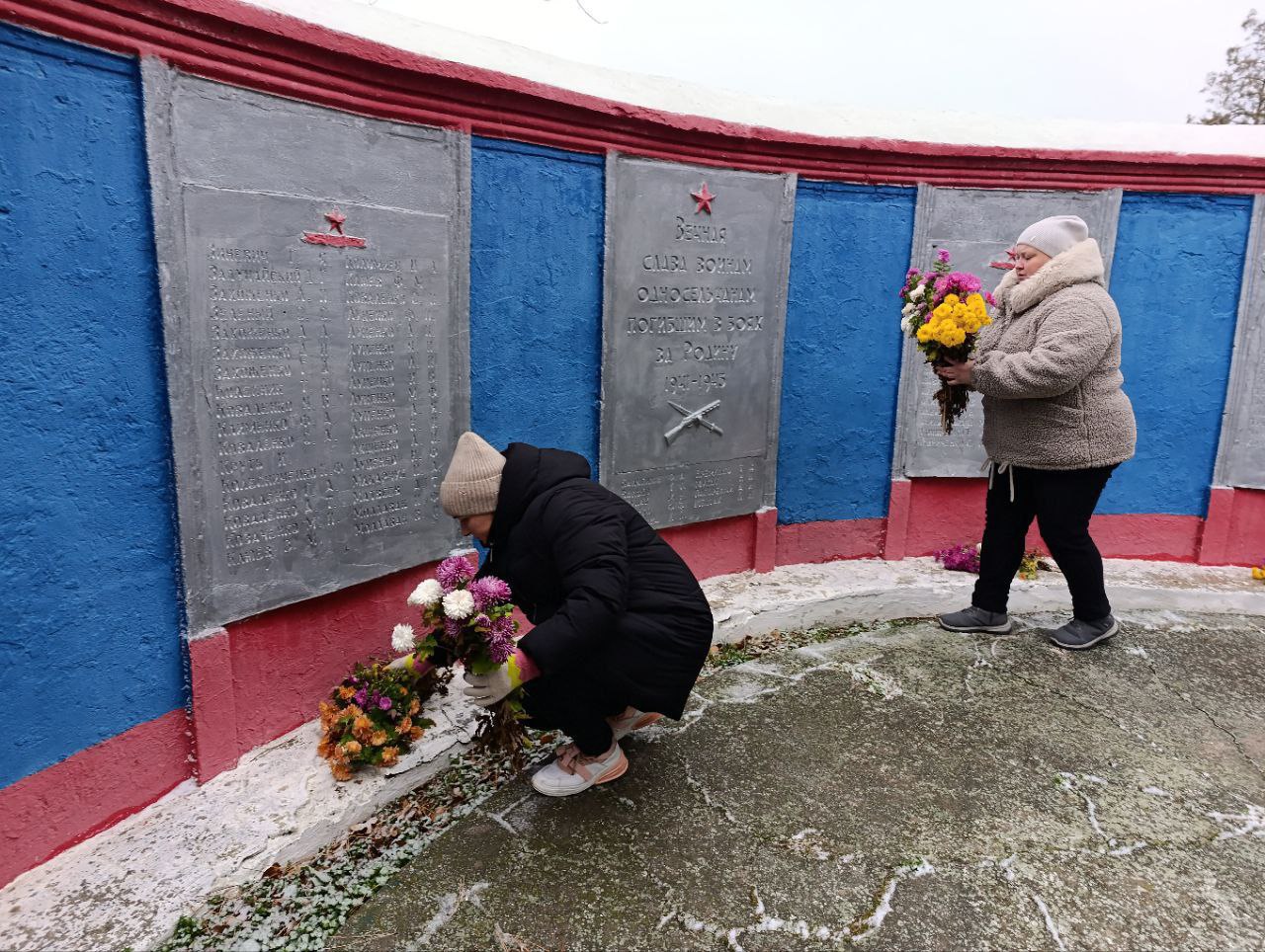 В Ивановке провели мероприятие ко Дню неизвестного солдата.