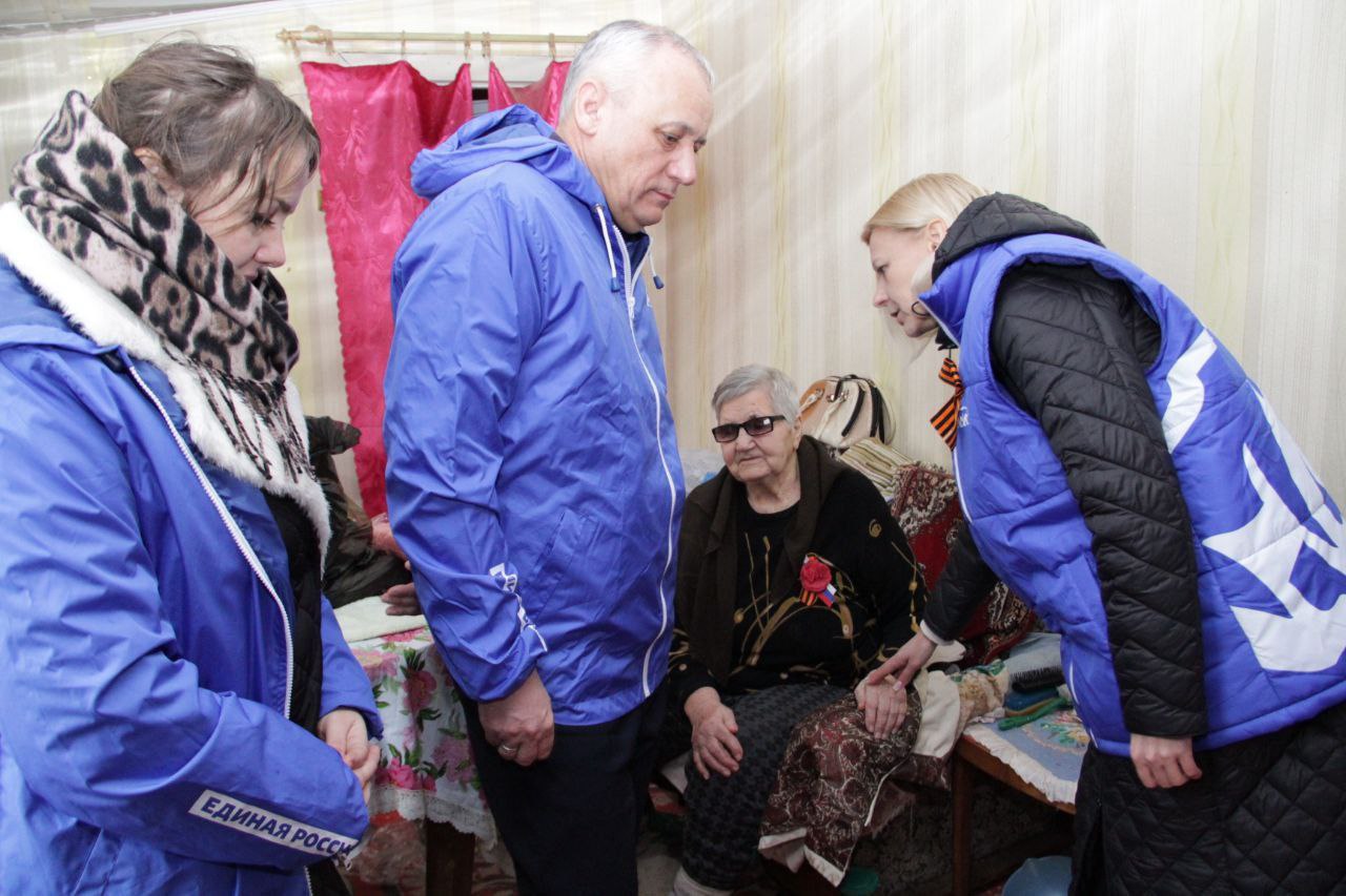 В Чаплинском муниципальном округе навестили семьи погибших воинов-афганцев.