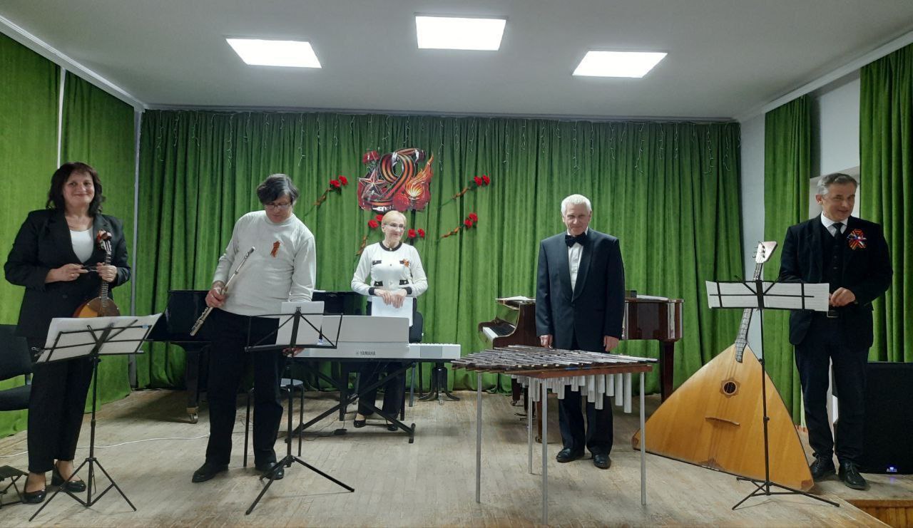 В концертном зале детской музыкальной школы Чаплинского муниципального округа состоялся отчетный концерт школы по окончании учебного года..