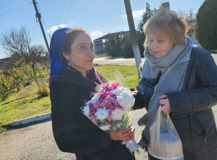 В Чаплынском муниципальном округе продолжают поздравлять мам с Днем матери . В Чаплынском муниципальном округе продолжают поздравлять мам с Днем матери .