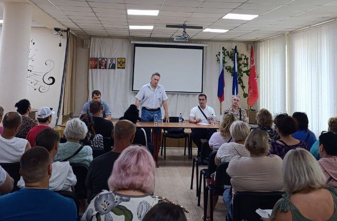 Администрация Чаплинского муниципального округа организовала встречу представителей УФНС России по Херсонской области с субъектами малого и среднего бизнеса Чаплинского муниципального округа . Администрация Чаплинского муниципального округа организовала встречу представителей УФНС России по Херсонской области с субъектами малого и среднего бизнеса Чаплинского муниципального округа .